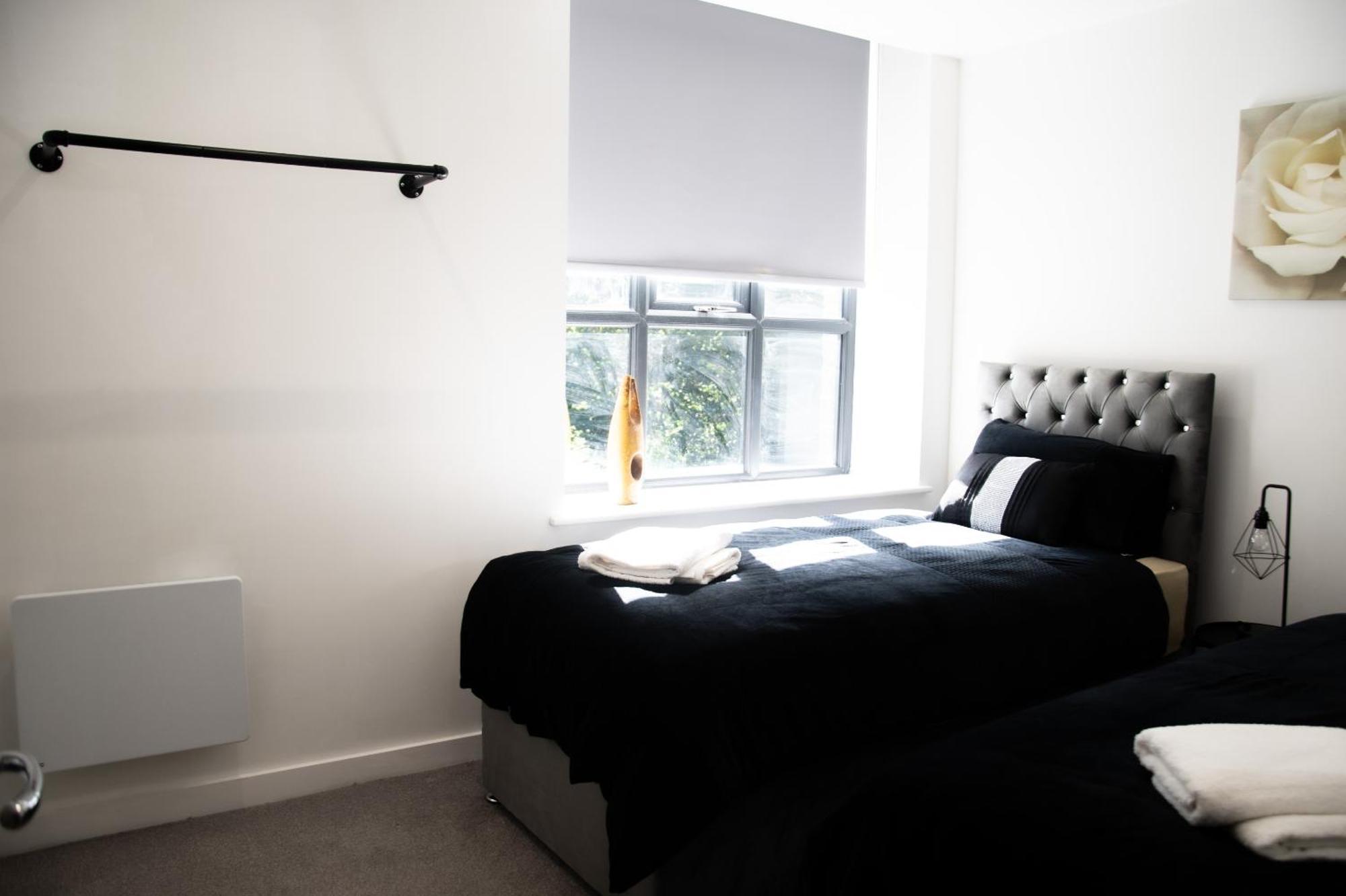 2-Bedroom With Breathtaking Views In Holmfirth Village, Huddersfield Habitación foto